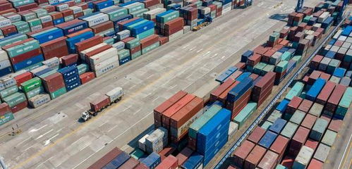 中國再創外貿新紀錄 2021年貨物進出口規模突破6萬億美元，成為全球經濟復蘇的強勁引擎